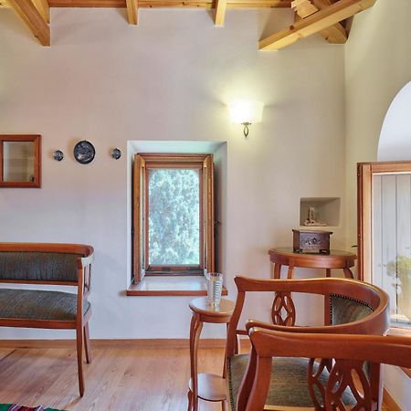 Petreas Castle Villa Кардамили Екстериор снимка