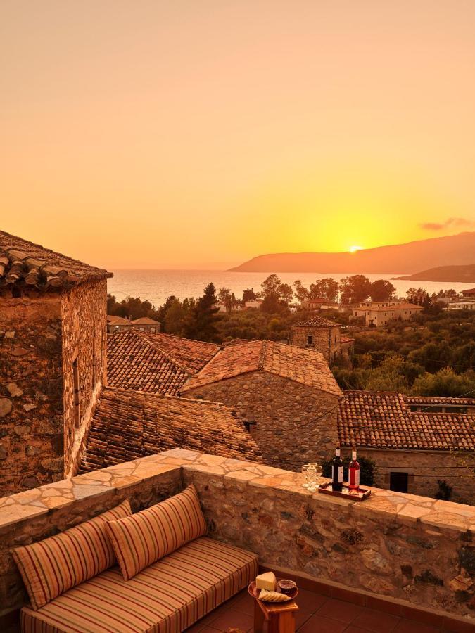 Petreas Castle Villa Кардамили Екстериор снимка